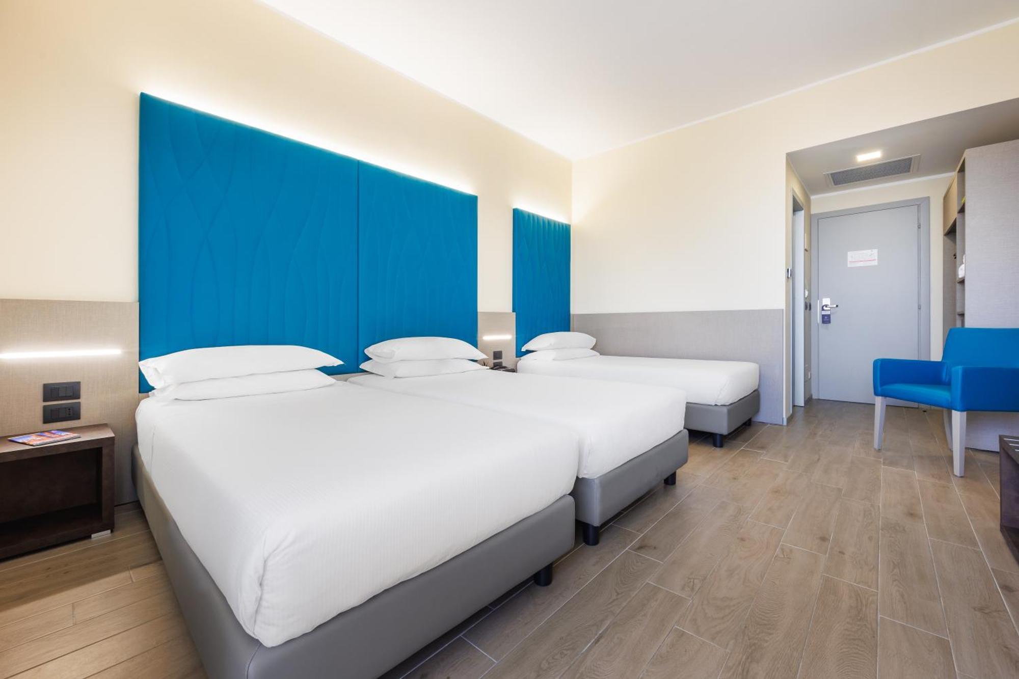 Jr Hotels Gate 7 Bologna Calderara di Reno Exterior foto